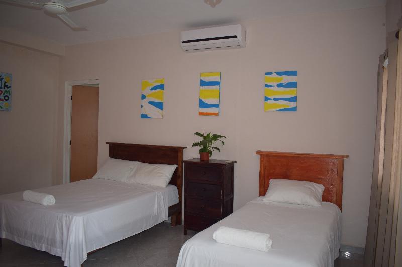 Grand Hostel Cancun Bagian luar foto